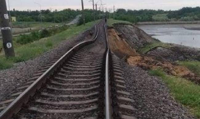 Підрив Каховської ГЕС, день шостий: що відбувається зараз на водосховищі фото