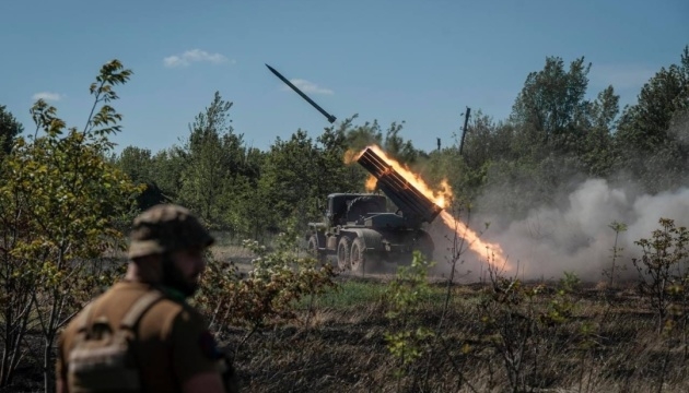 За добу відбулось 24 зіткнення з ворогом: зведення Генштабу фото