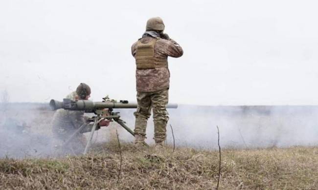 Ворог не має достатньо зброї для захисту всієї лінії фронту фото