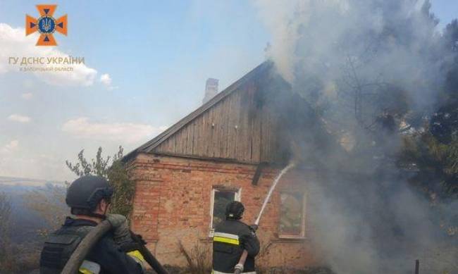 Операція «Ліквідація»: рятувальники гасили пожежі в будинку та на відкритій місцевості фото