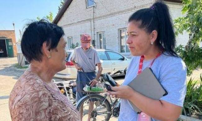 Допомога постраждалим: мешканці громади Запорізького району отримали важливі консультації фото