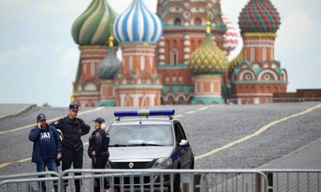 У Москві через українську мову охоронця звинуватили в хуліганстві фото