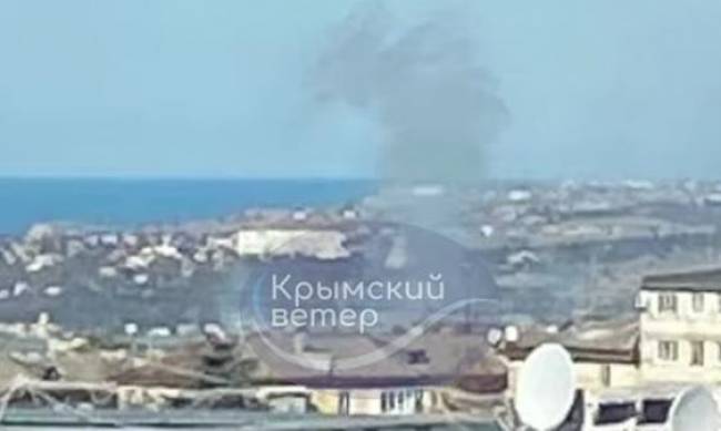 У Севастополі лунали вибухи, Кримський міст знову перекрили, окупанти кажуть про ППО фото