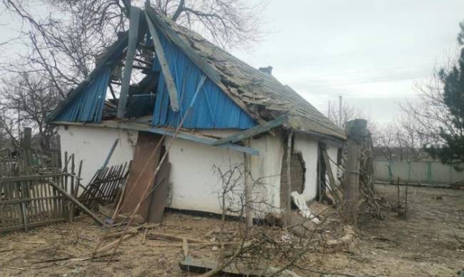 Окупанти продовжують нещадно обстрілювати Запорізьку область та нищити мирні населені пункти - 127 ударів за добу фото