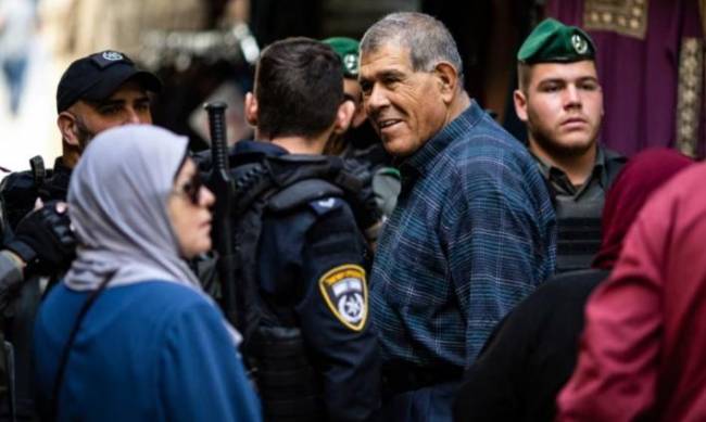 Мы не чувствуем себя в безопасности. Как живут израильские арабы во время войны Израиля с ХАМАС фото
