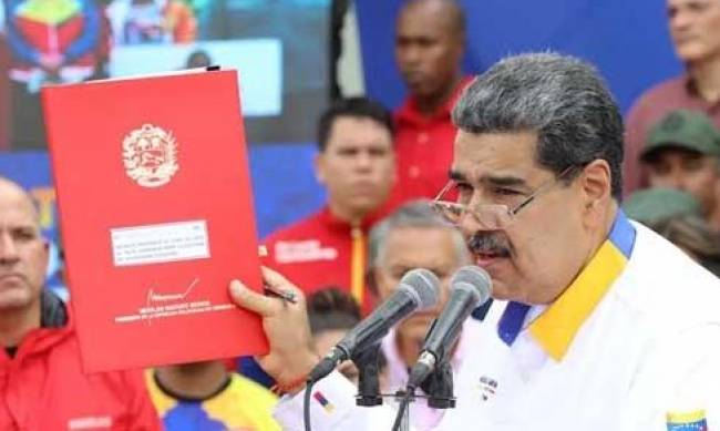 Венесуела офіційно анексувала територію Гаяни. Мадуро підписав указ фото