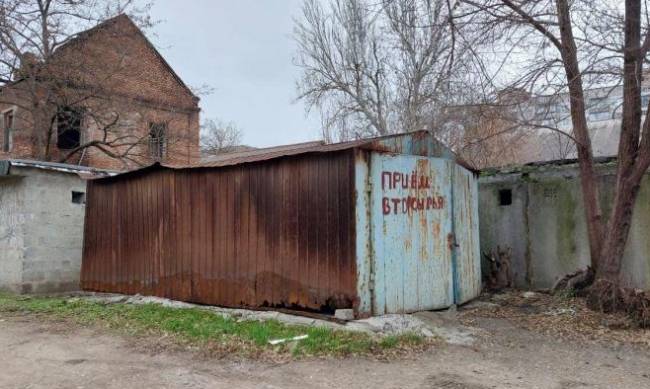 В одному з районів Запоріжжя прибрали чергову наливайку  фото