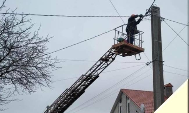 У Запоріжжі знеструмлювалися шість тисяч родин та юридичних осіб  фото