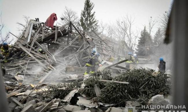 Кількість жертв ворожого масованого ракетного удару по Запоріжжю зросла - загинули чотири людини фото