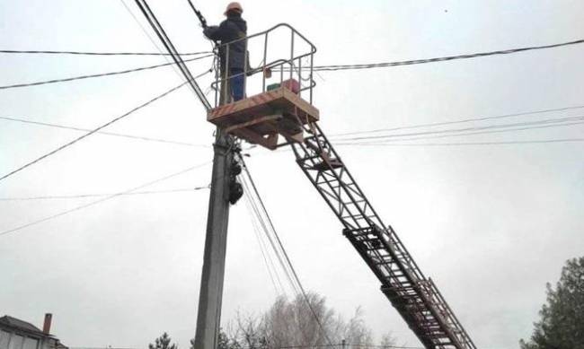 У Запорізькій області відновили енергопостачання двох прифронтових населених пунктів фото