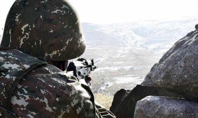 Недовго тривав мир: Вірменія та Азербайджан звинуватили один одного в обстрілах фото