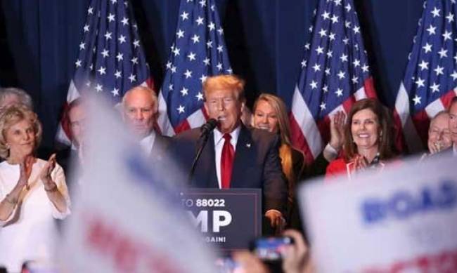 Трамп одерживает победу на праймериз в Южной Каролине фото