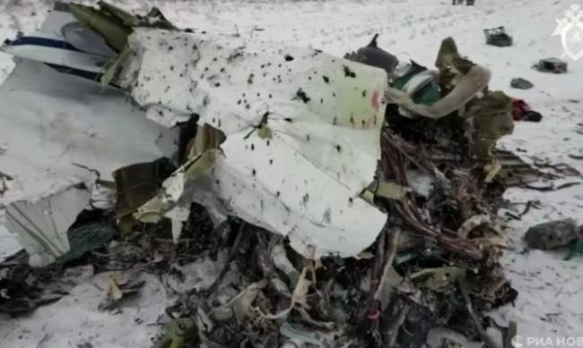 Росія заявила, що готова передати Україні тіла загиблих під час падіння Іл-76 фото