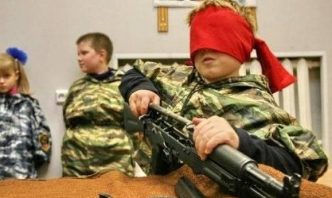 На ТОТ Херсонщини та Запоріжжя росіяни роблять акцент на мілітаризації молоді - Гуменюк фото