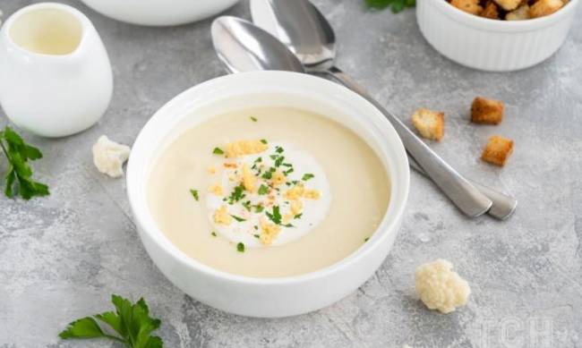 Рецепт супу-пюре з цвітної капусти з вершками фото