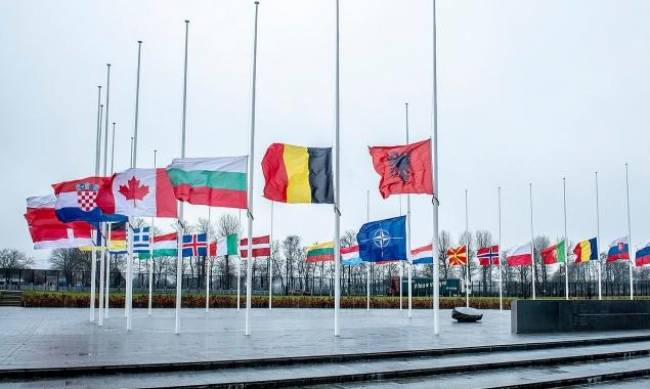 Нейтральні держави Європи попросили НАТО про тісну співпрацю через агресію Росії фото