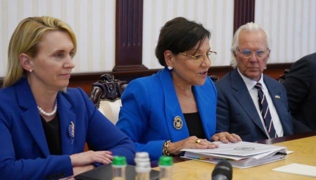 США пропонують Україні проводити реформи, а не просто збільшувати податки фото