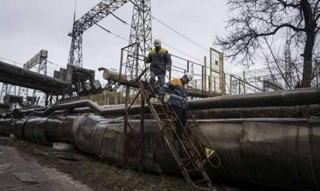 Експерт розповів, скільки ще років в Україні триватимуть проблеми з електроенергією фото